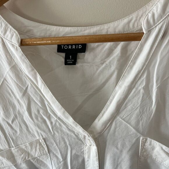 Torrid Challis Button-Front Dolman Sleeve Top blue ombré plus size top Size 1 Si - Picture 8 of 9